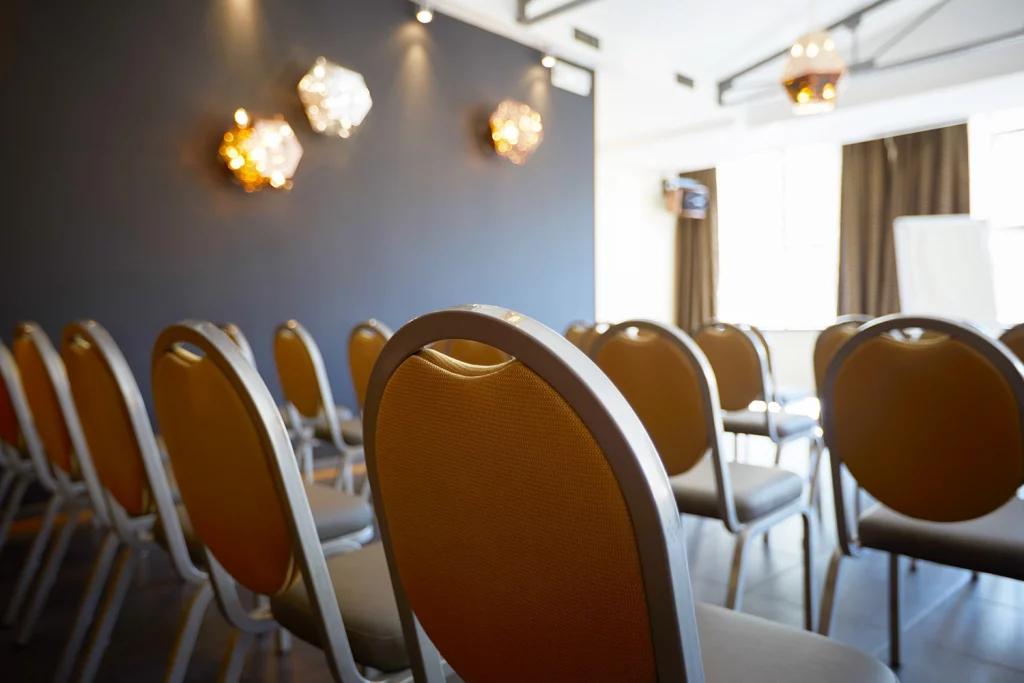 zoom sur les chaises de la salle privee